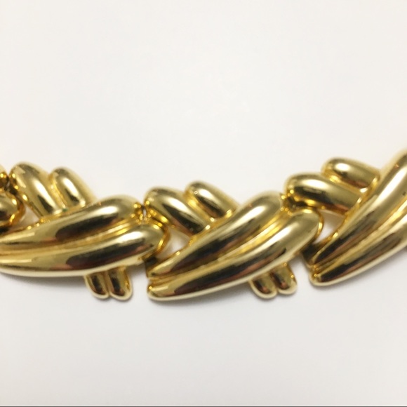 Vintage Chunky Gold Tone Link Necklace - Picture 5 of 8